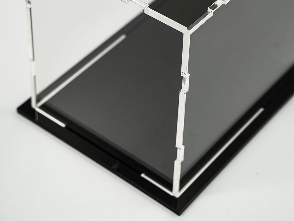 dettaglio teca modellismo in plexiglass