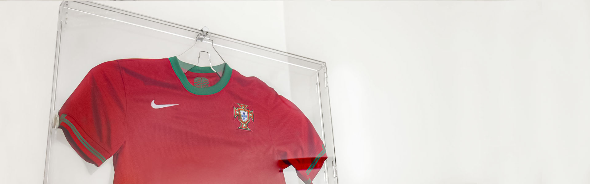 Teca per maglie calcio con appendino: